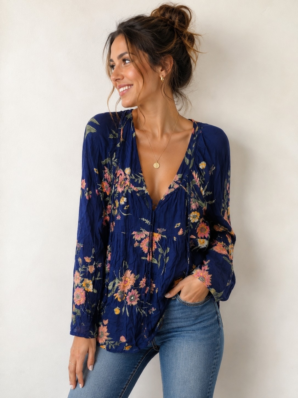 Old Navy Navy Floral V-Neck Peasant Blouse